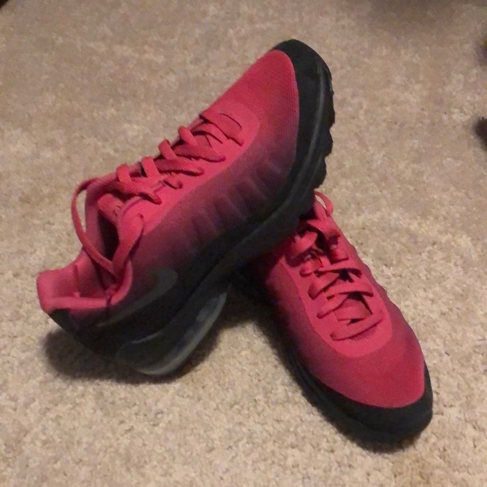 Girls Nike shoes